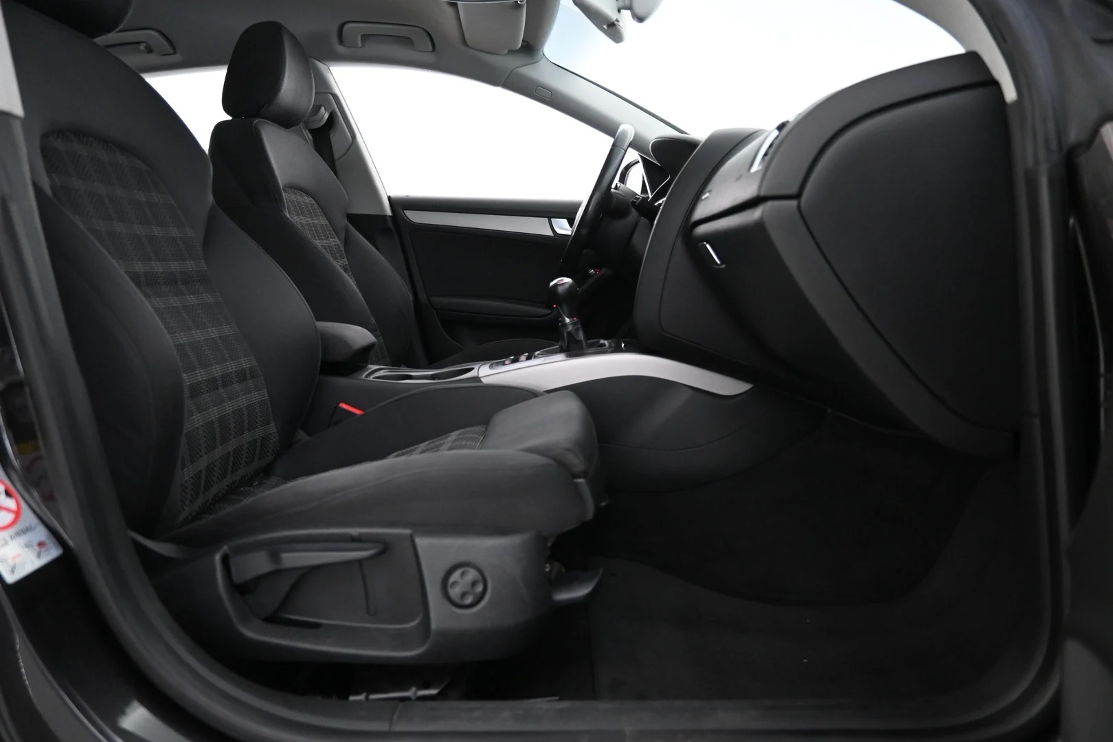 Car Image - 1hXA4cNAOvPBxFGbUrypgL