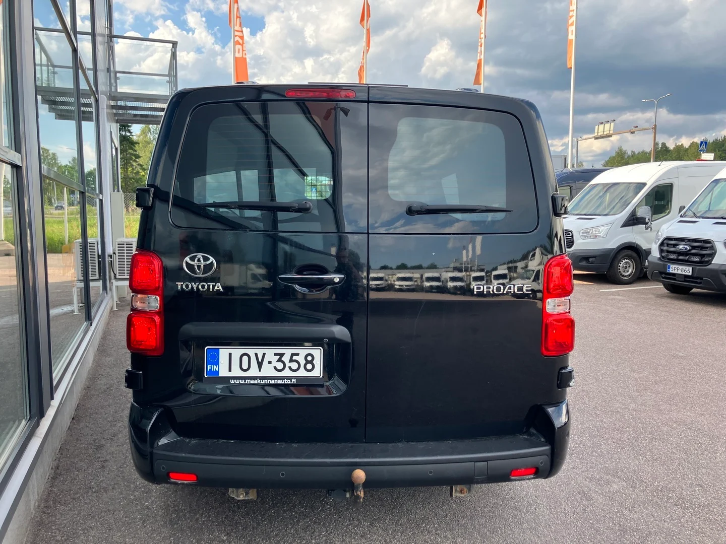 Car Image - 5q4VgY5CGR7wZQK4Uixphb