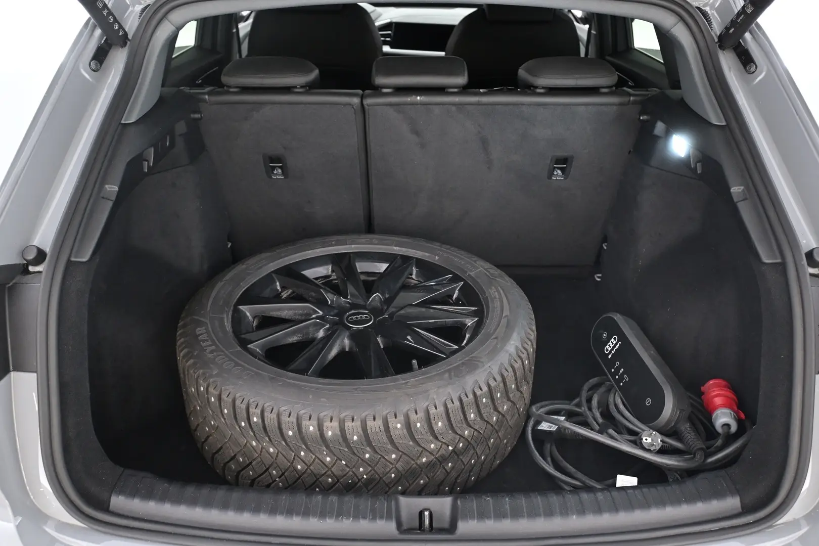 Car Image - 622oQcZY4wfS7JY8vJvaVj