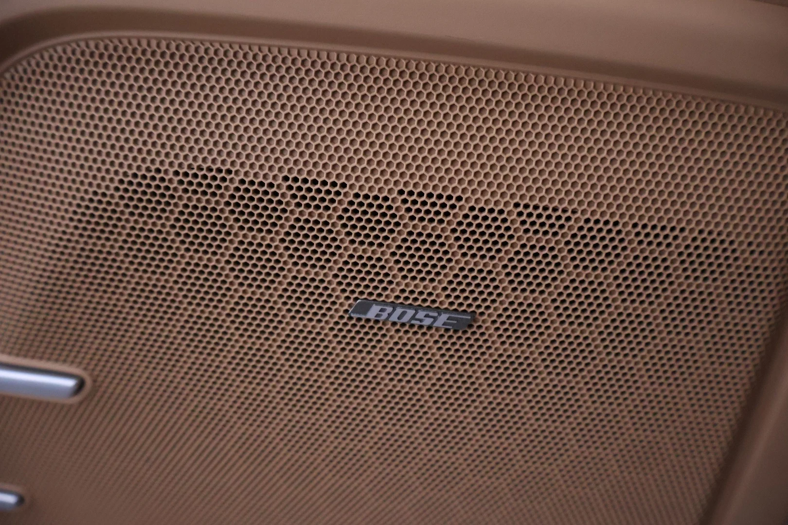 Car Image - 7lLFnzyKG2d8if203TnTPY