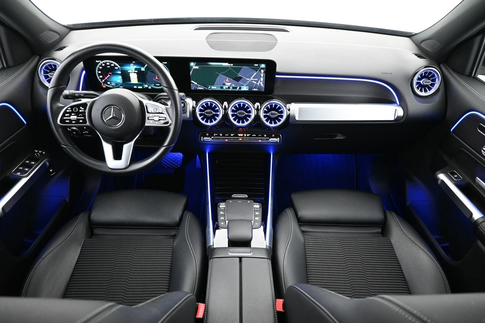 Car Image - 1iQSBJdYqNih1xdcP6XMuL