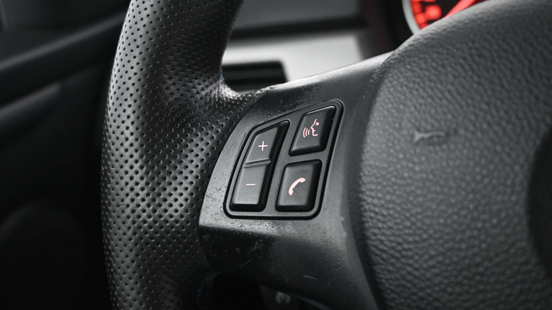 Car Image - 7E0QsYqnnMzt8LCrWxGStc