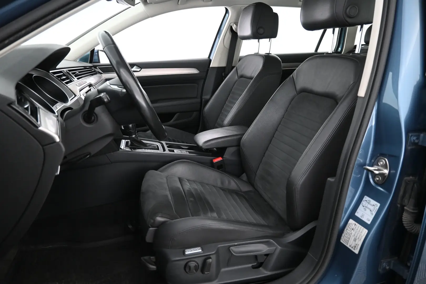Car Image - AmPOWkyIszQ86j5yAwRQf