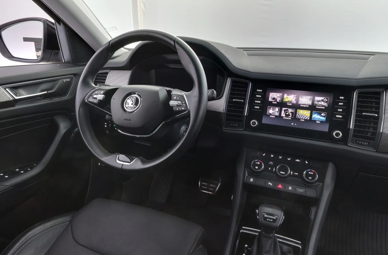 Car Image - 29jUntYrl4SSzJnAc4rmpJ