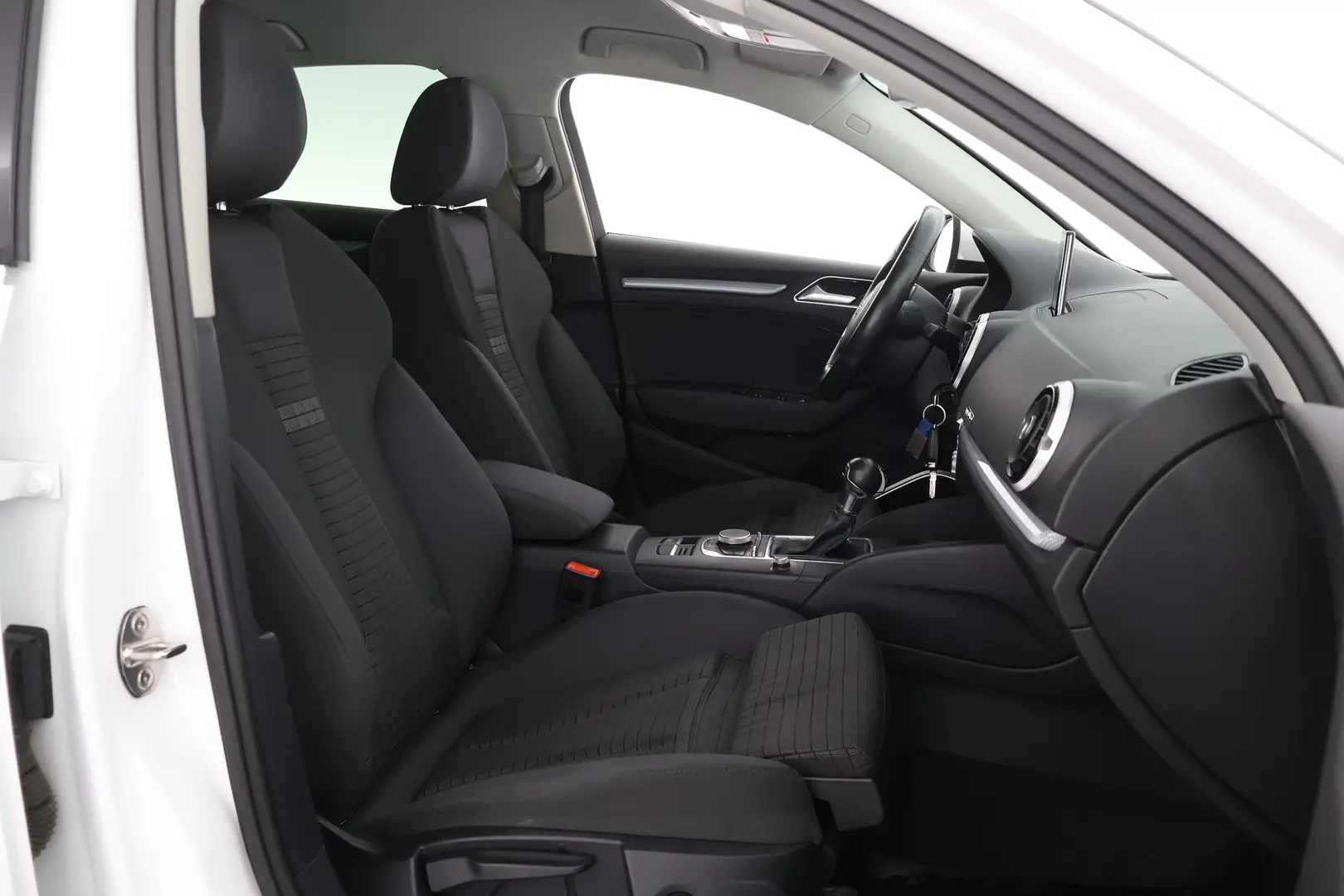 Car Image - 1fhFwx2Vhoetk2zZiDobv3