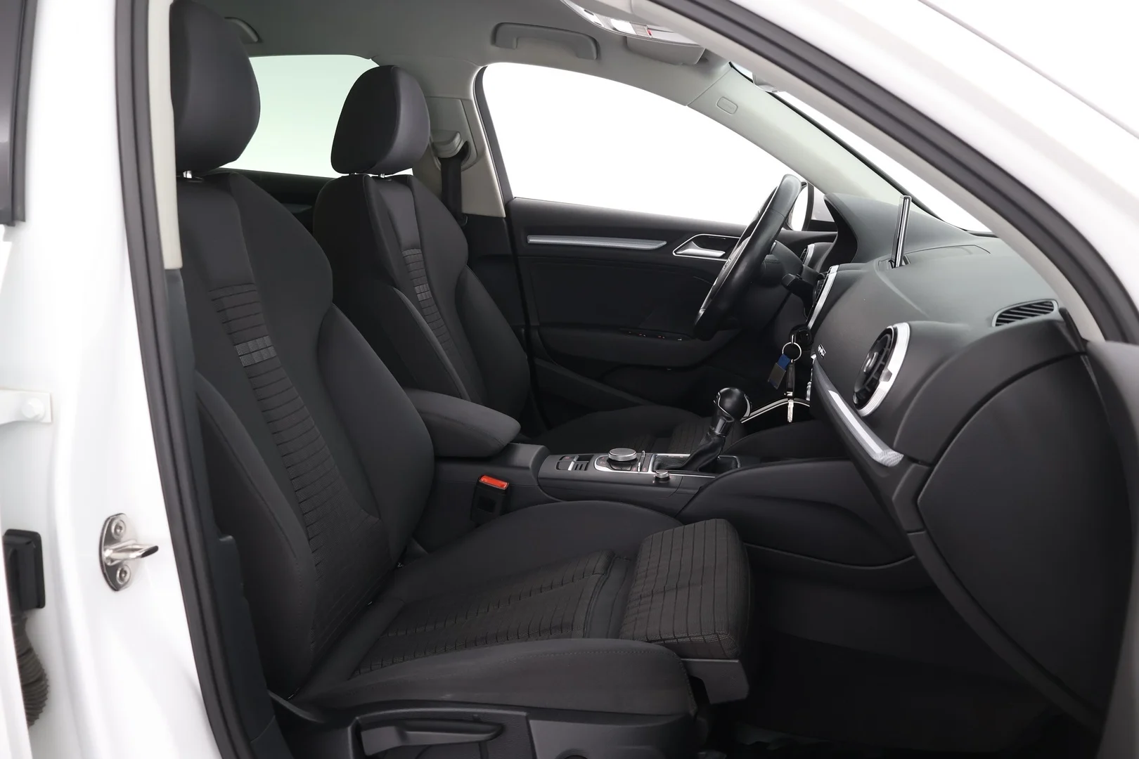 Car Image - 1fhFwx2Vhoetk2zZiDobv3