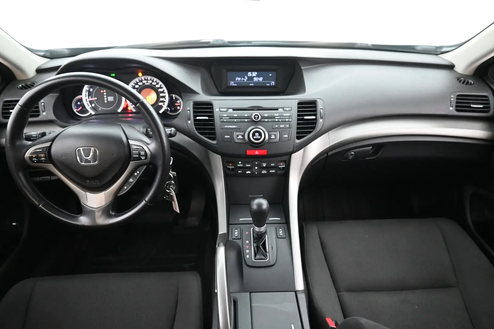 Car Image - 665W0SG5yhygYduJGhzMR1