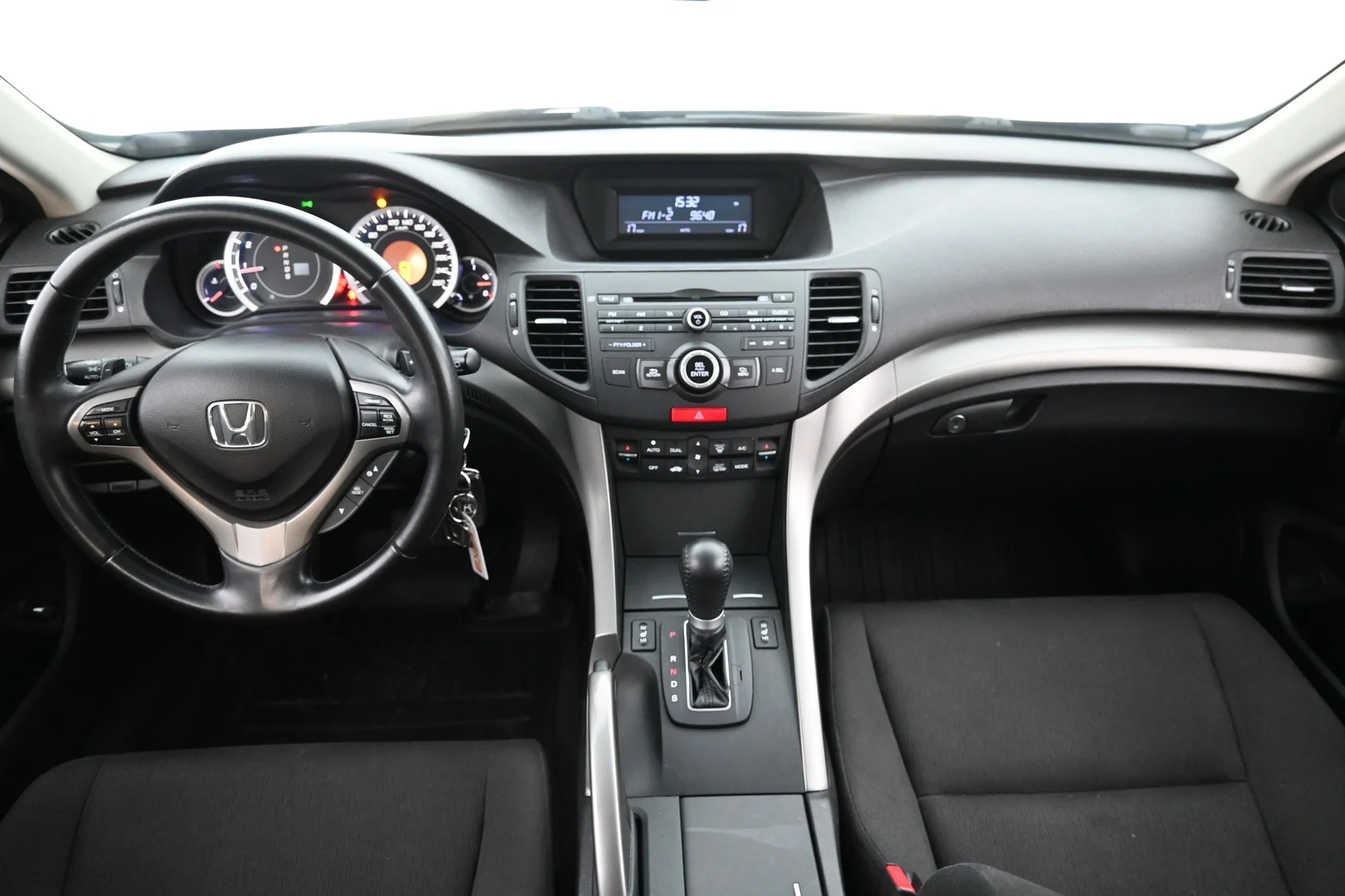 Car Image - 665W0SG5yhygYduJGhzMR1