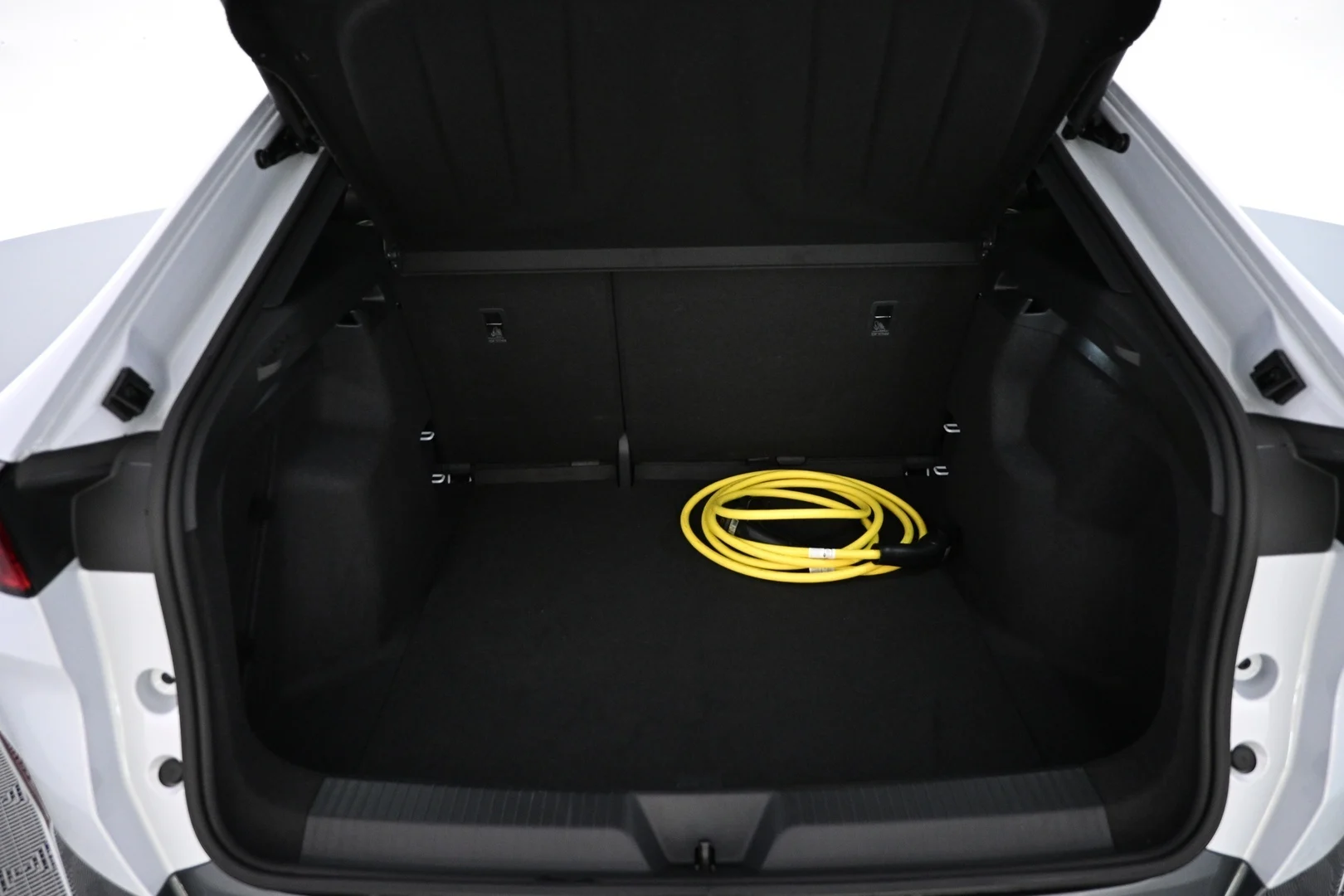 Car Image - 3xPXAzq9rOl005jul3lx3J