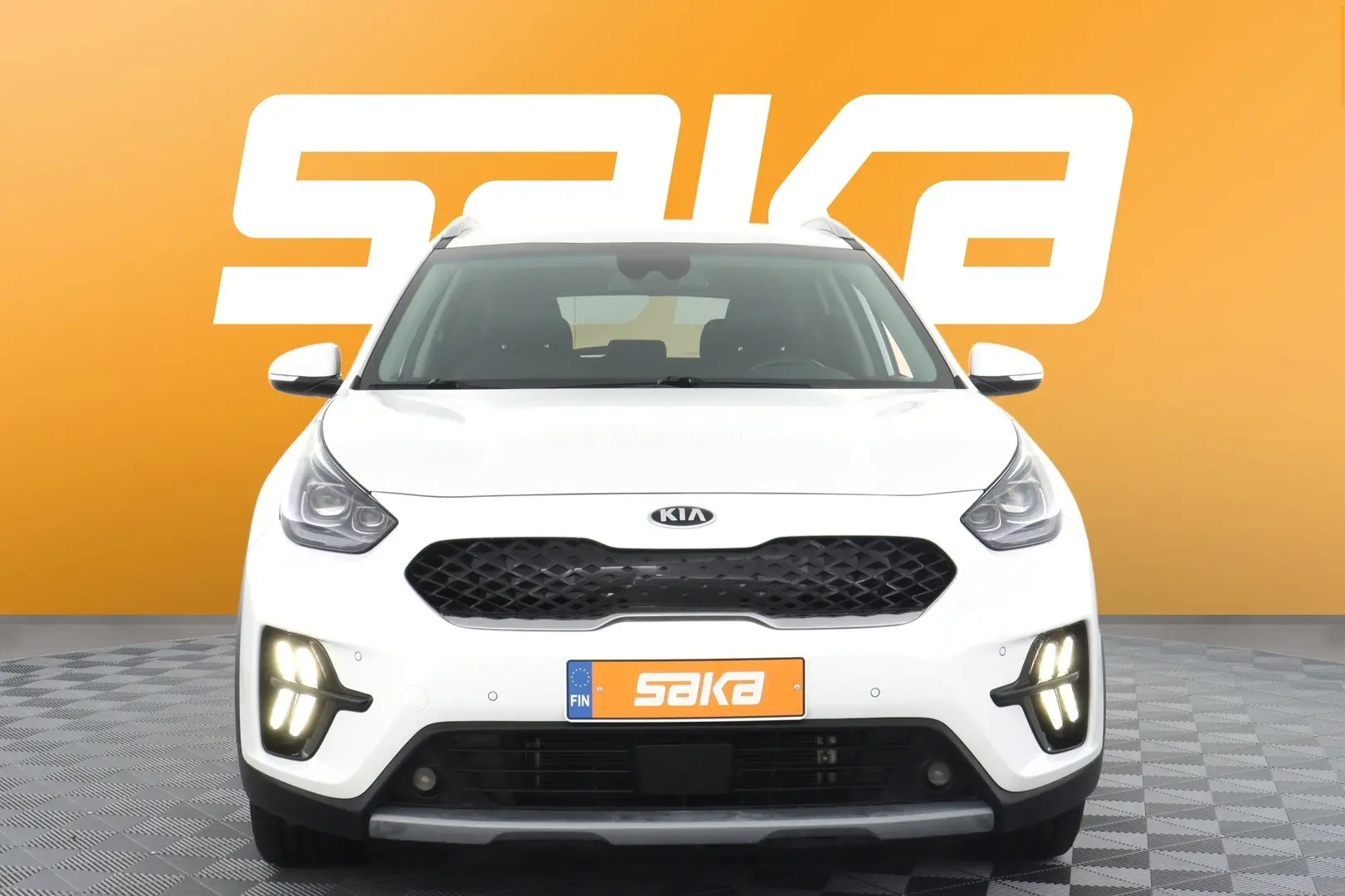 Car Image - 4xc4gDaNq6b3kqjcHMx2Ii