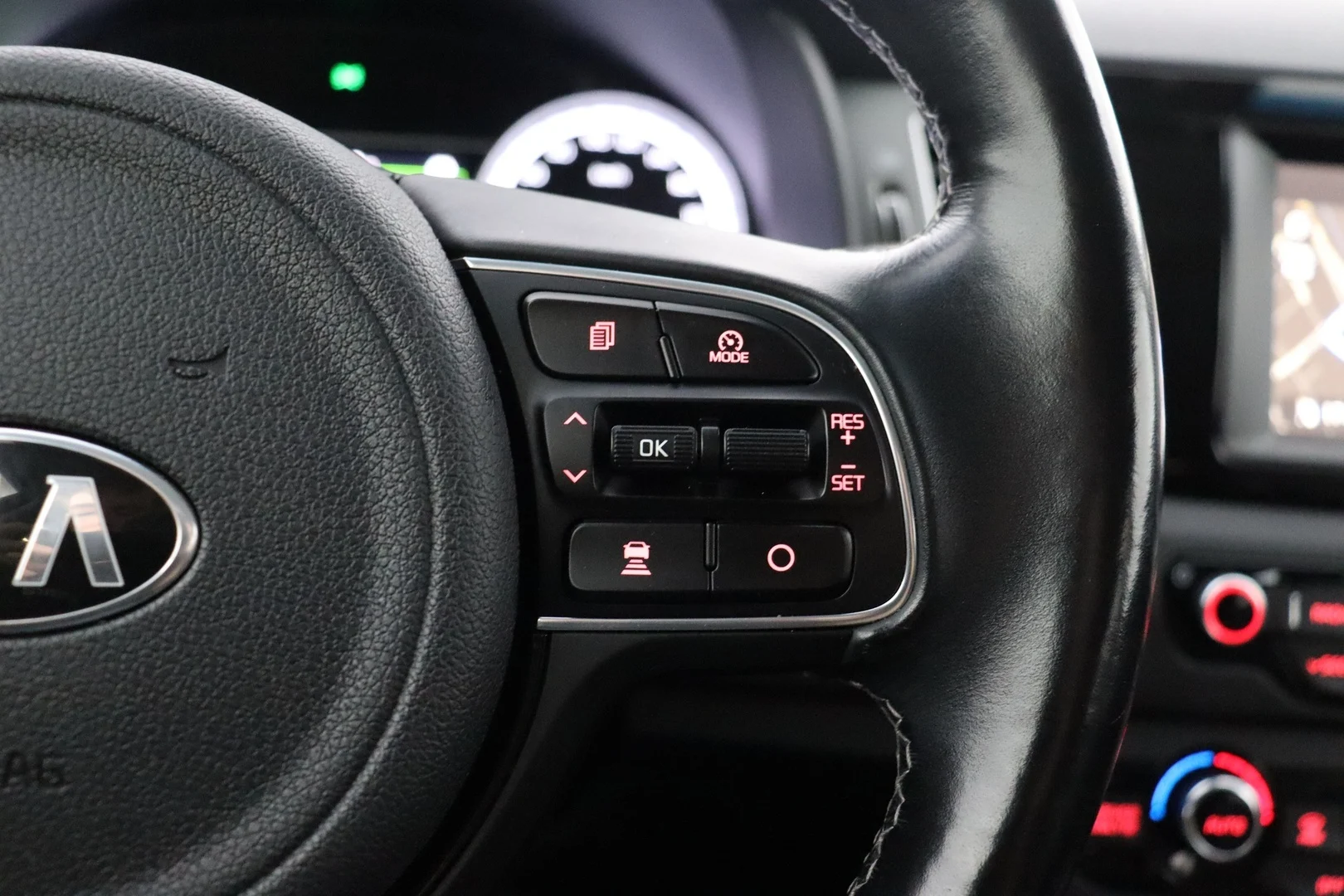 Car Image - 3Uc4BcGMfbsEyS549QVGFV