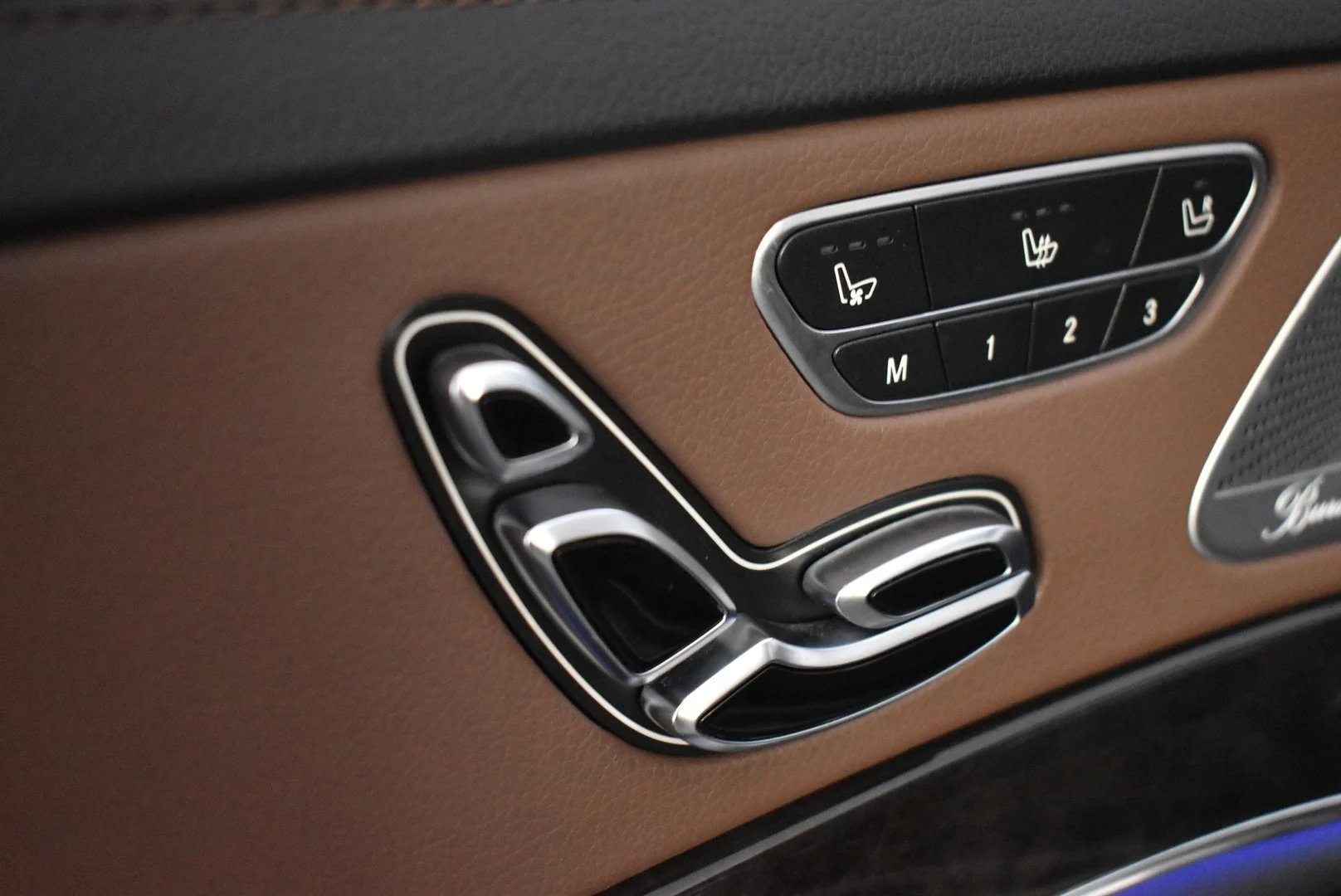 Car Image - 3w5m5XNrxrJYpU0y1IfDzY