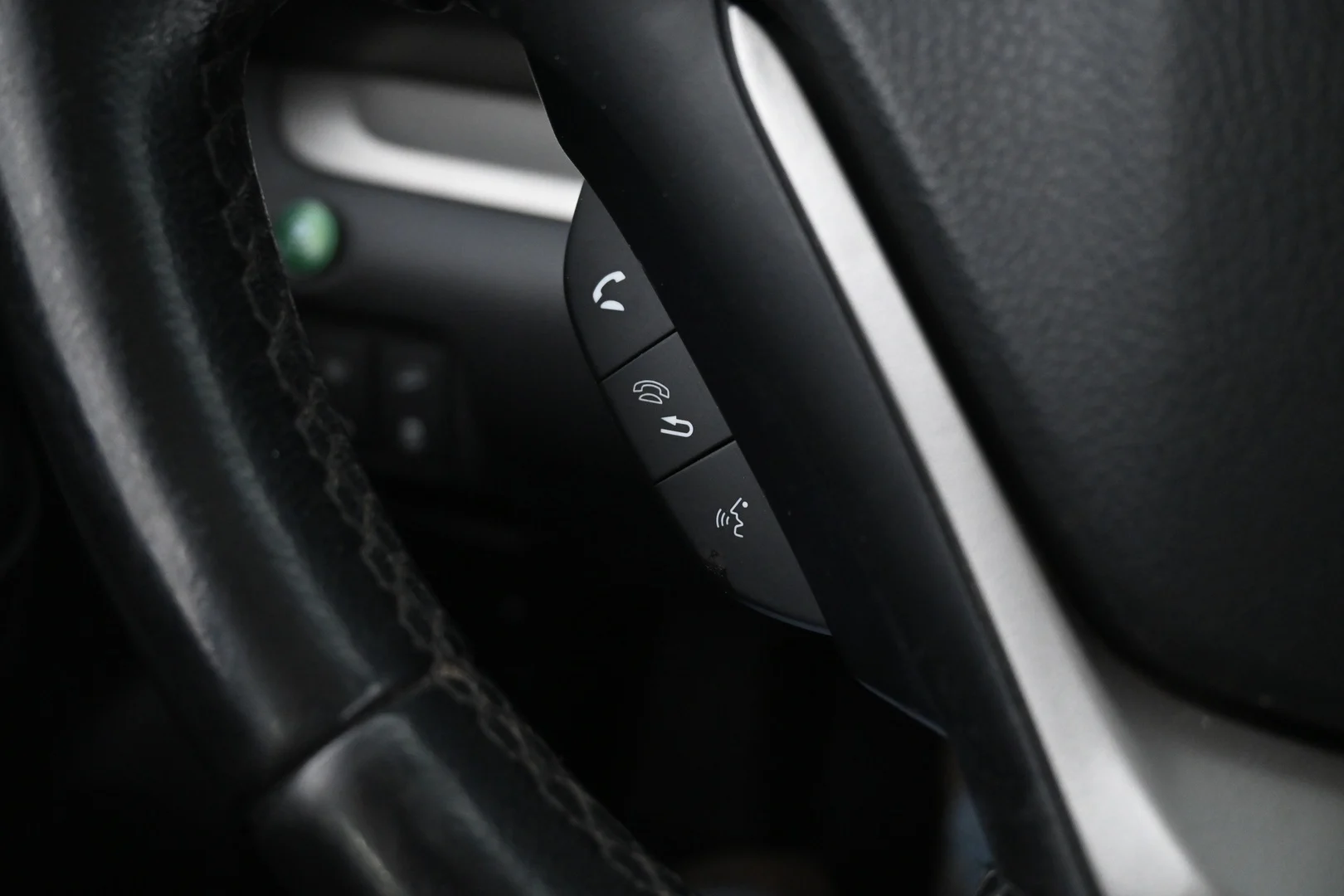 Car Image - 3J61aOWdYoybjanJYy1hPl