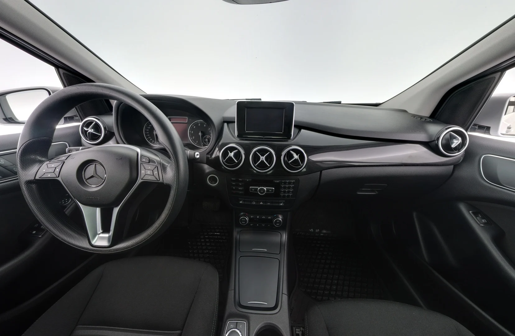 Car Image - 6Sl2BsVmZKFT3BxSWNHJYv