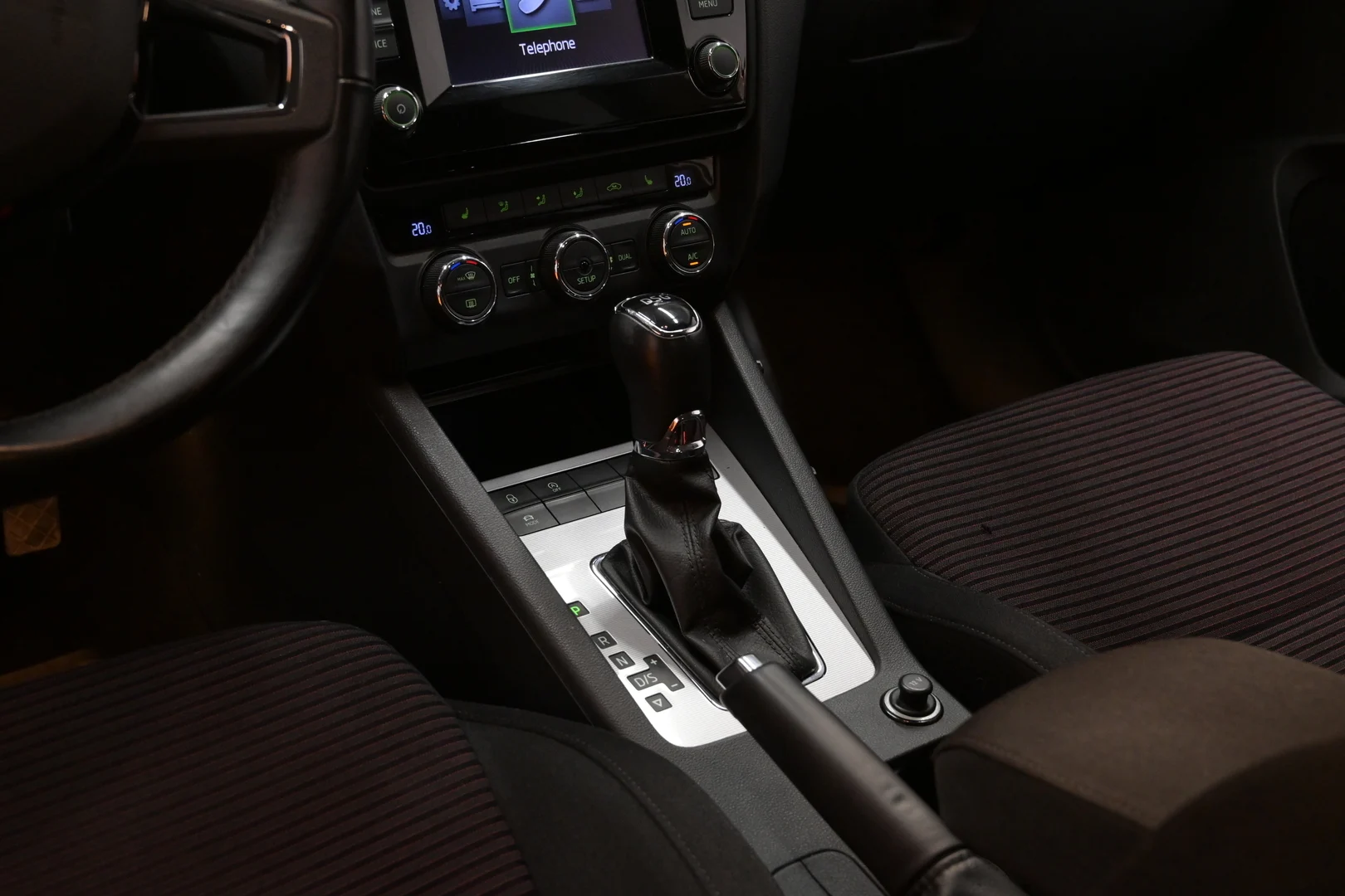Car Image - 4RYippANgmDcE5cszLhaBA