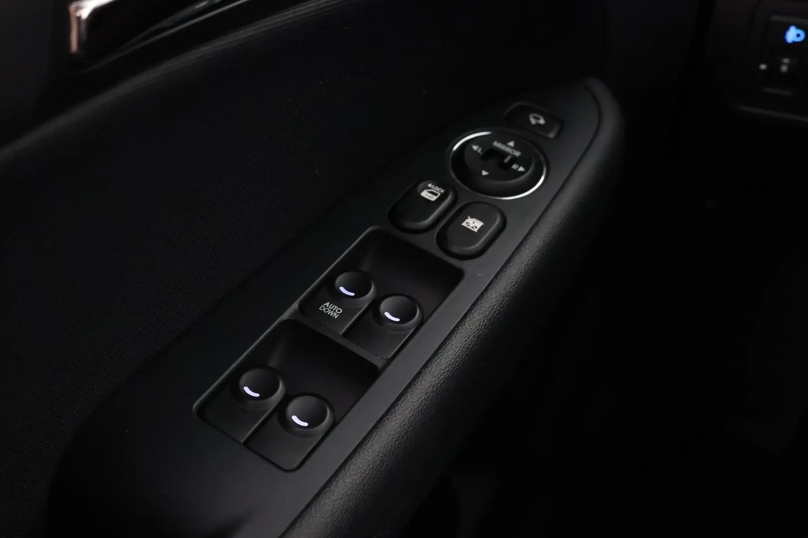 Car Image - omtN7RcoENpy2K4s4cYC6
