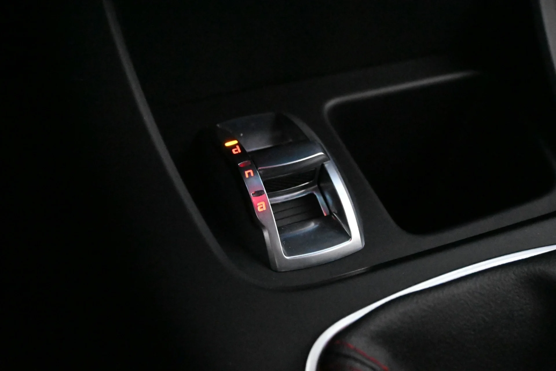 Car Image - tG6IkYX9dTw1M82Vvjk5x