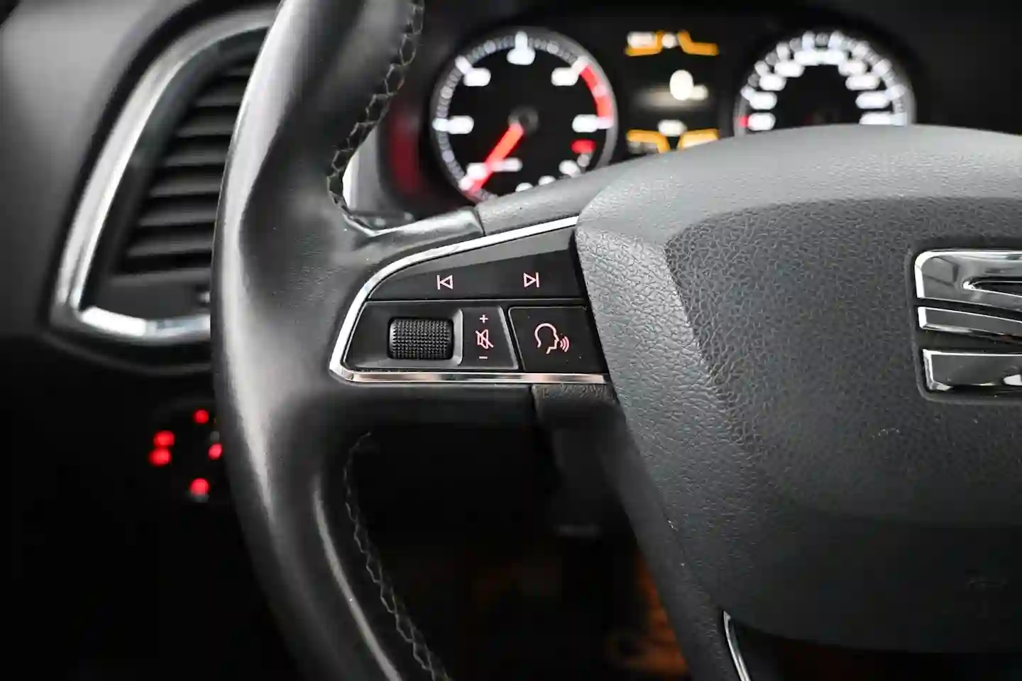 Car Image - 4oGaVHTOLETGPC51V91q7m