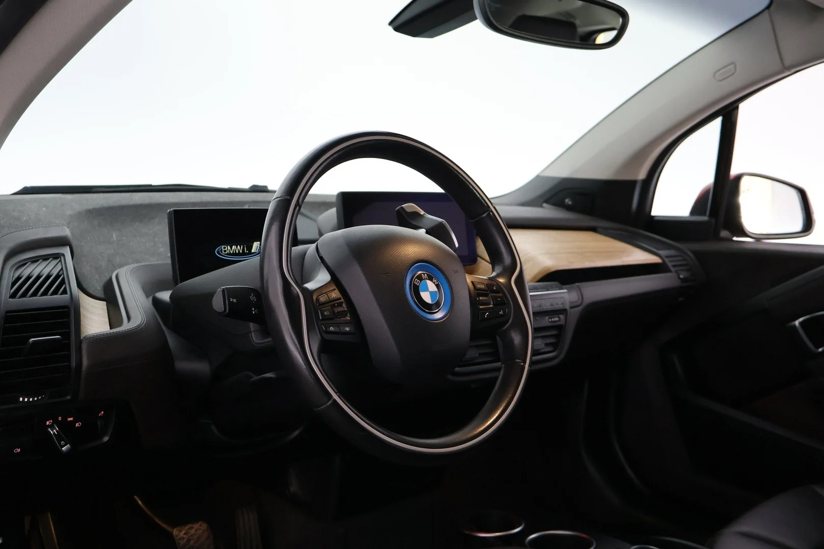 Car Image - 6SjT6IGi9siYUqcG6TefpO
