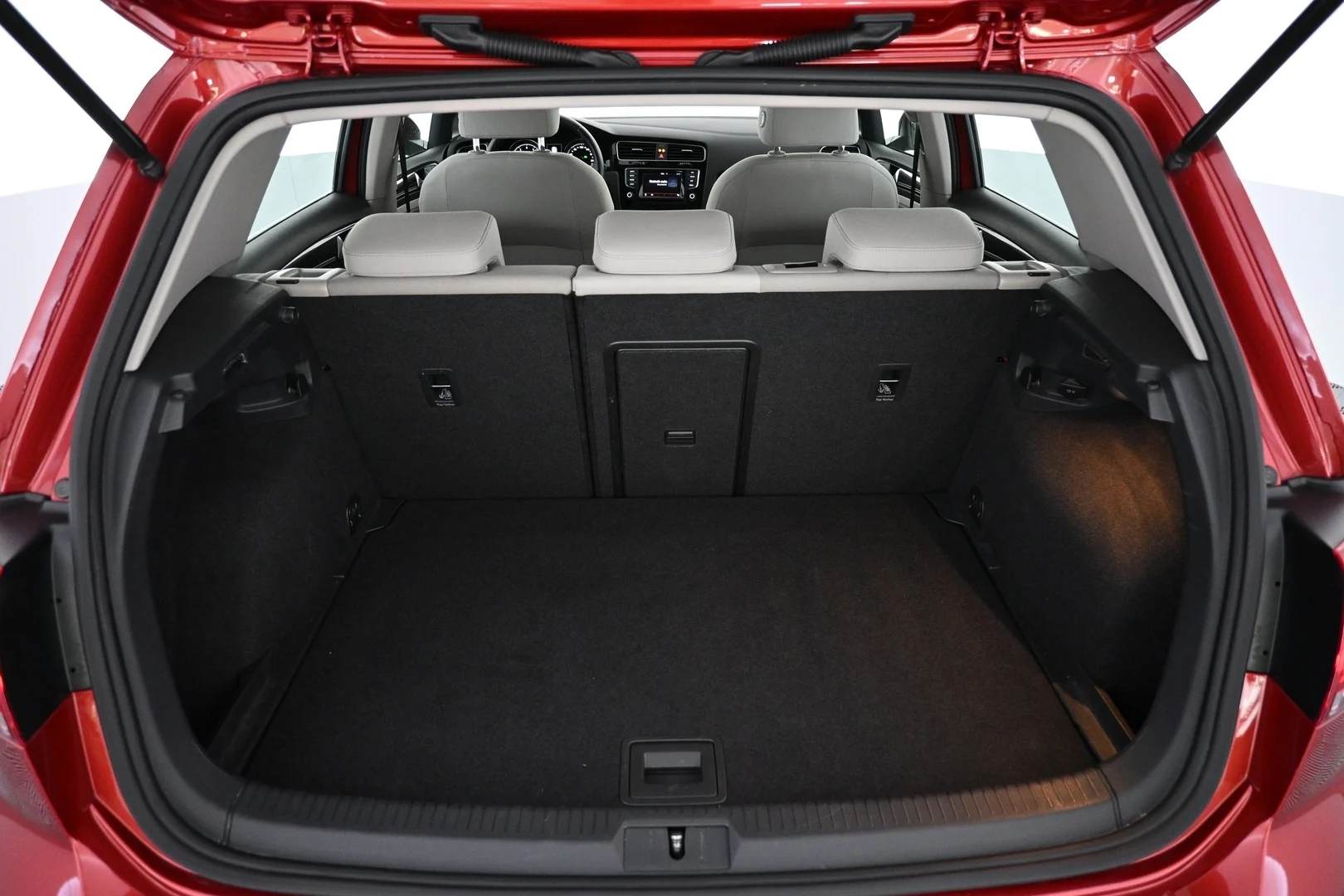 Car Image - 5qvIuprSHFMs2uEGL26fuB
