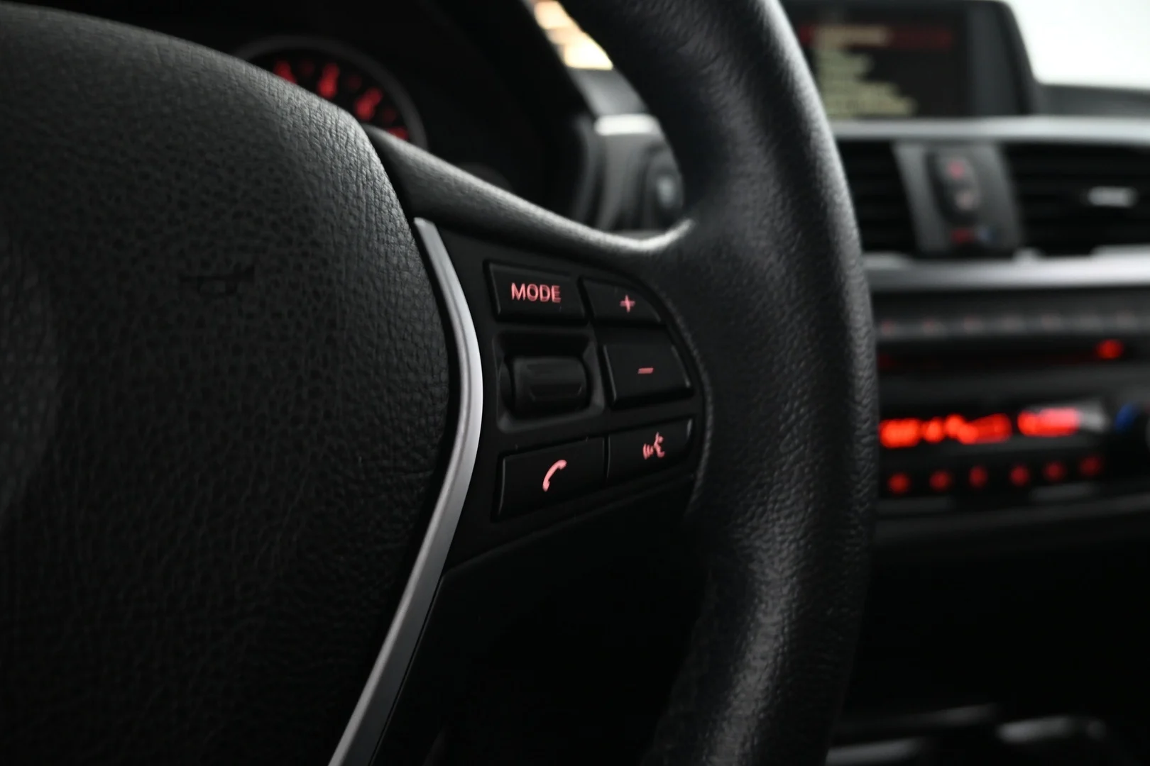 Car Image - 6SDUT057gFb0BZ87TDoBPO