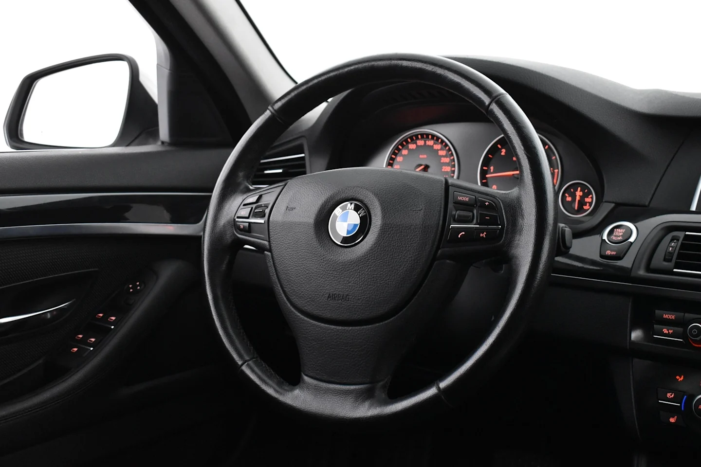 Car Image - 01n3Ufcpa87r0x8paqvRWY