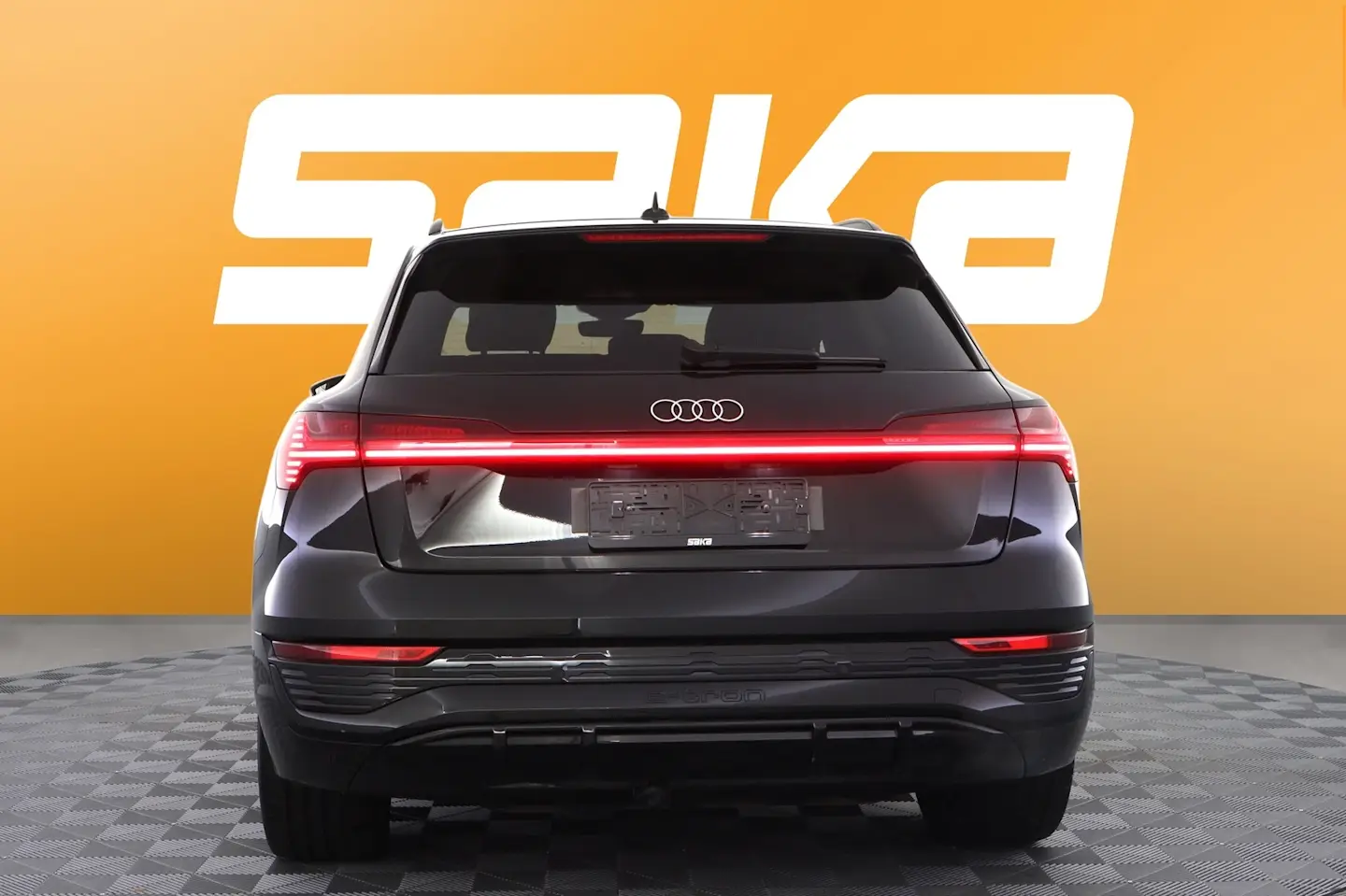 Car Image - 3y1SawntEXxnjzqcdsEwQ9