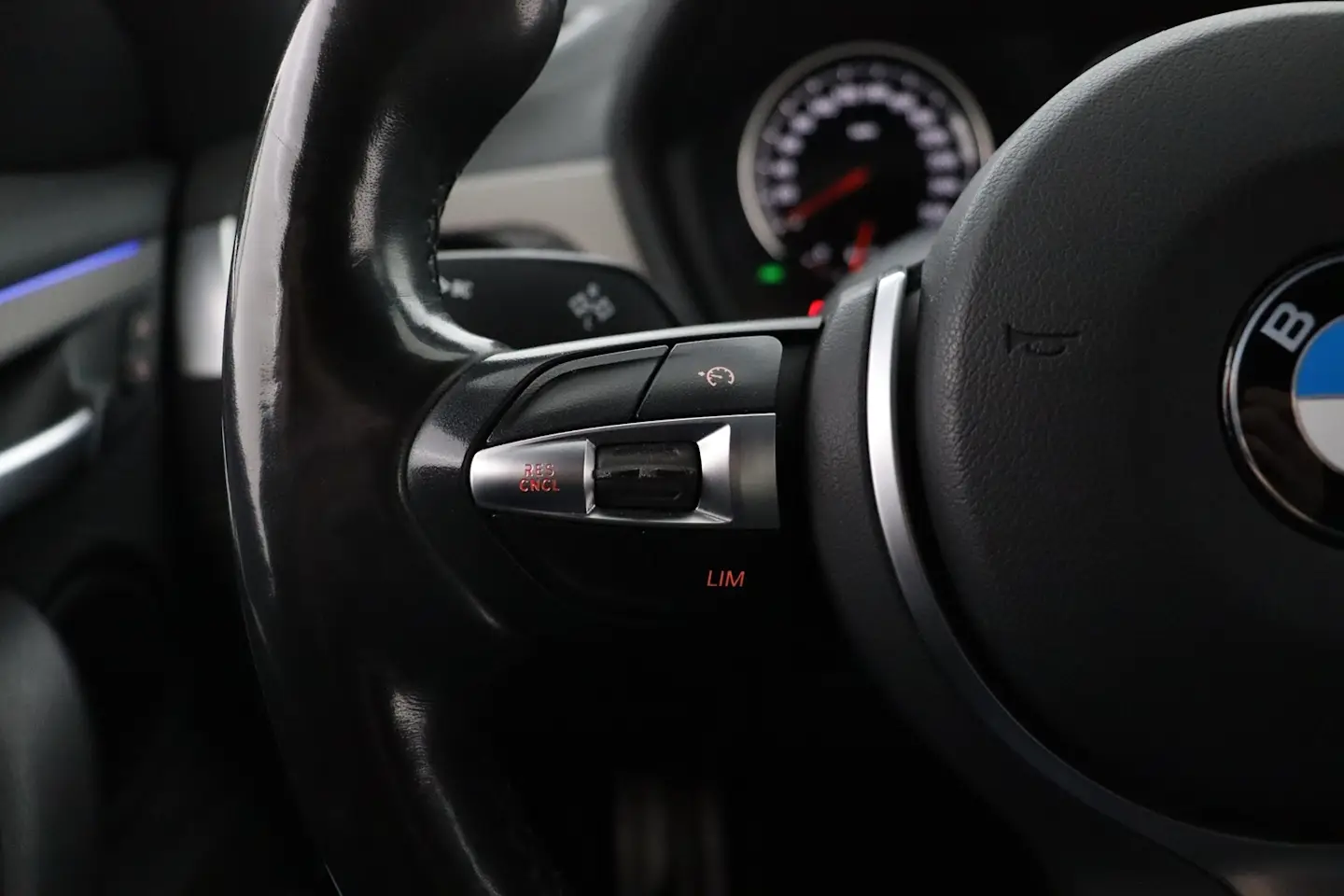 Car Image - 4TRmzcbwrYwiigxY6nJYwb