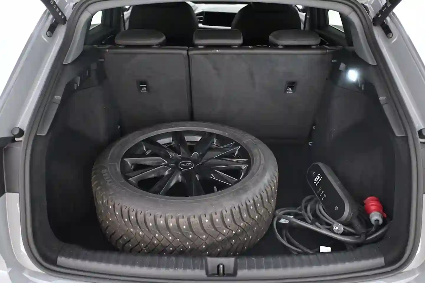 Car Image - 1Qrbkzq1nEWvksNtCFD05t