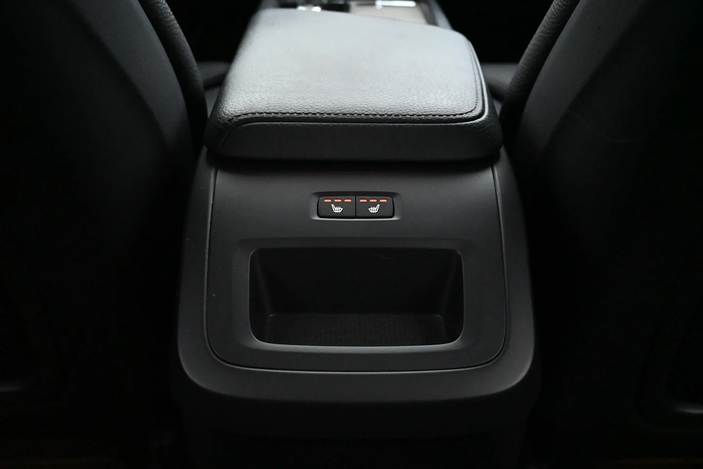 Car Image - m2boAQbSxQxH1pFwrENaH