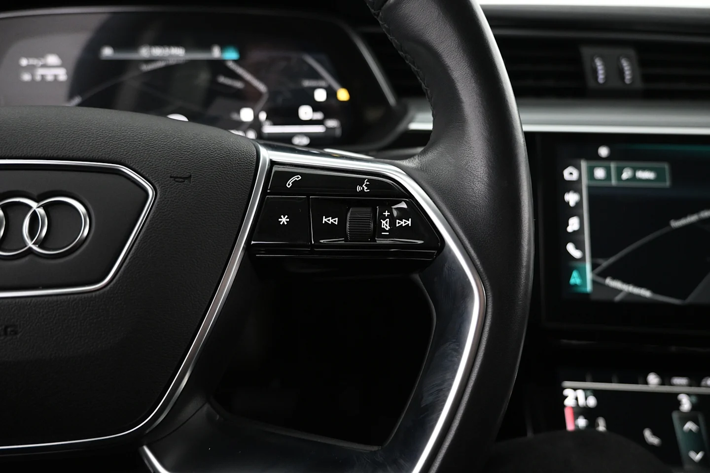 Car Image - FrliycviR5Avr3tVogbnr