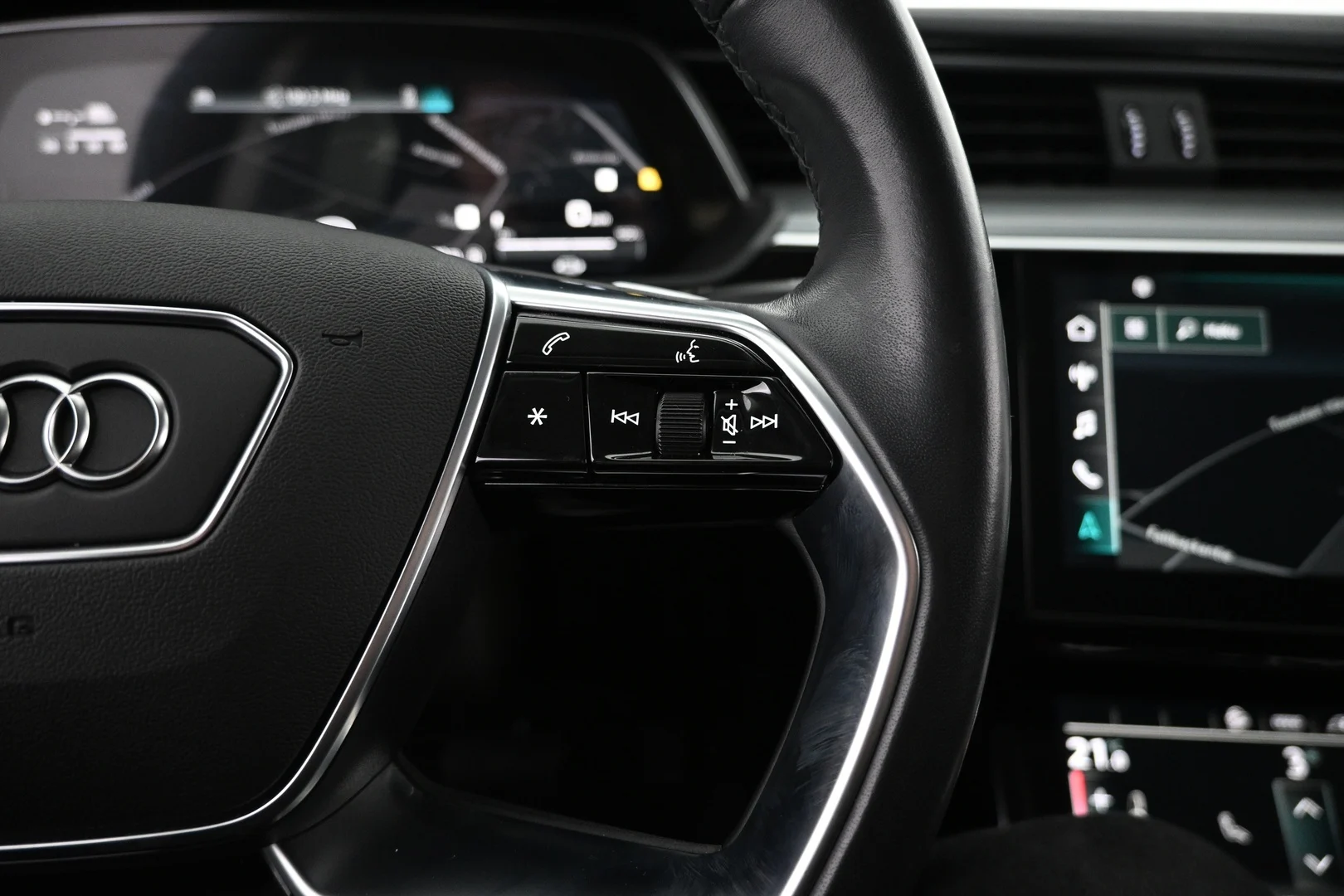 Car Image - FrliycviR5Avr3tVogbnr