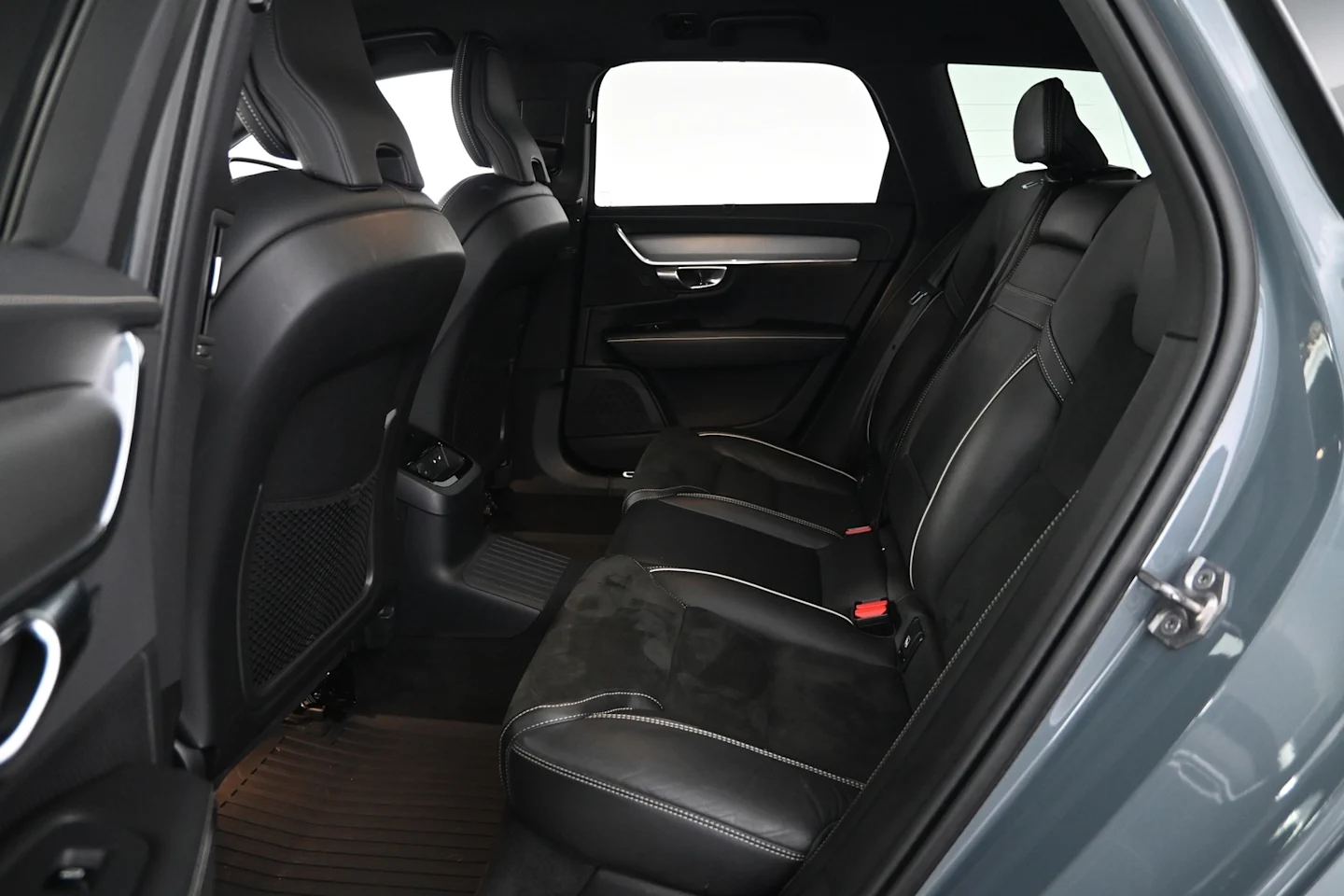 Car Image - 5SO8HpTt9etjuxU30X2W6L