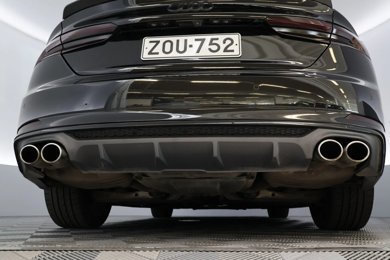Car Image - 2zRhf1gnBGsXAWXyhfVOso
