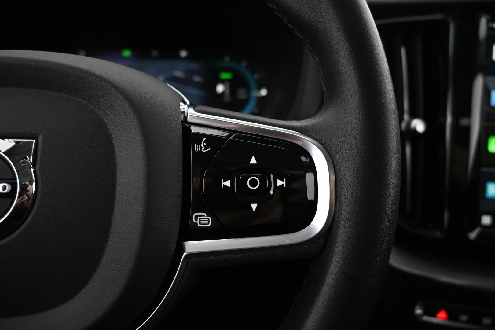 Car Image - 1D32nQ0jdGjSHnH6Hv4Arr