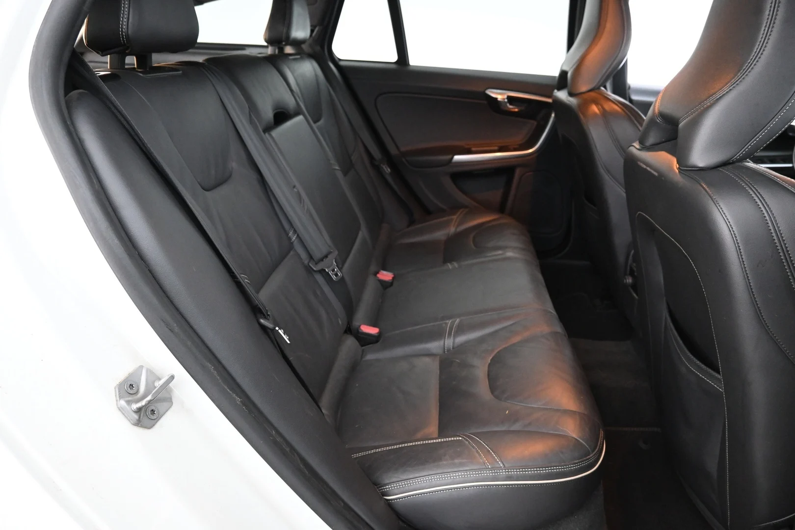 Car Image - 1I6eO20fGOCqQb87LCVYo0
