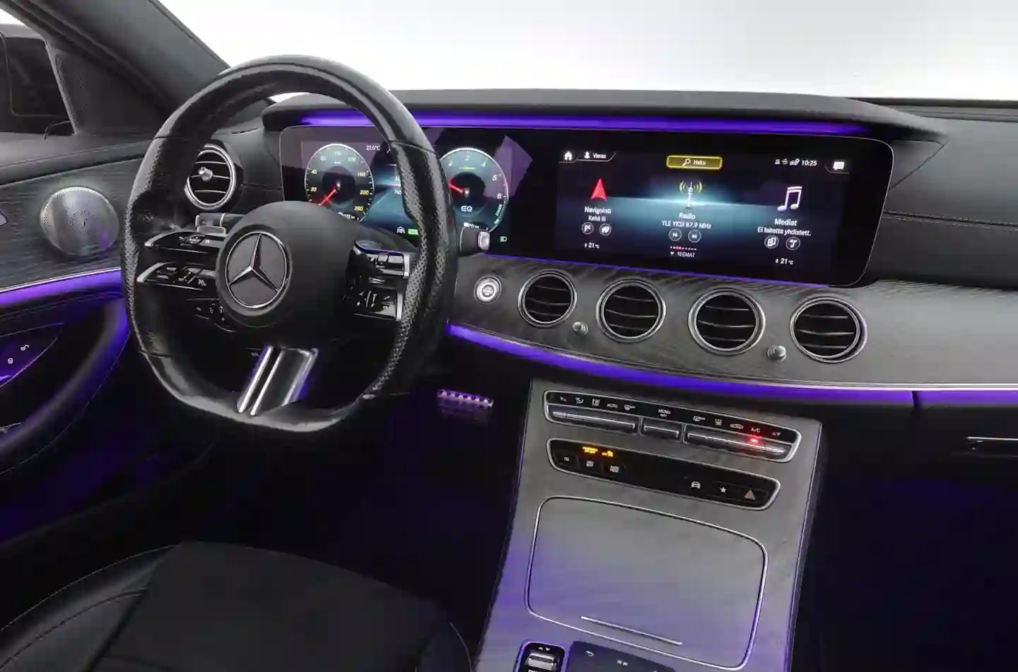 Car Image - xErIt2FKQq66TVIhLwFvK