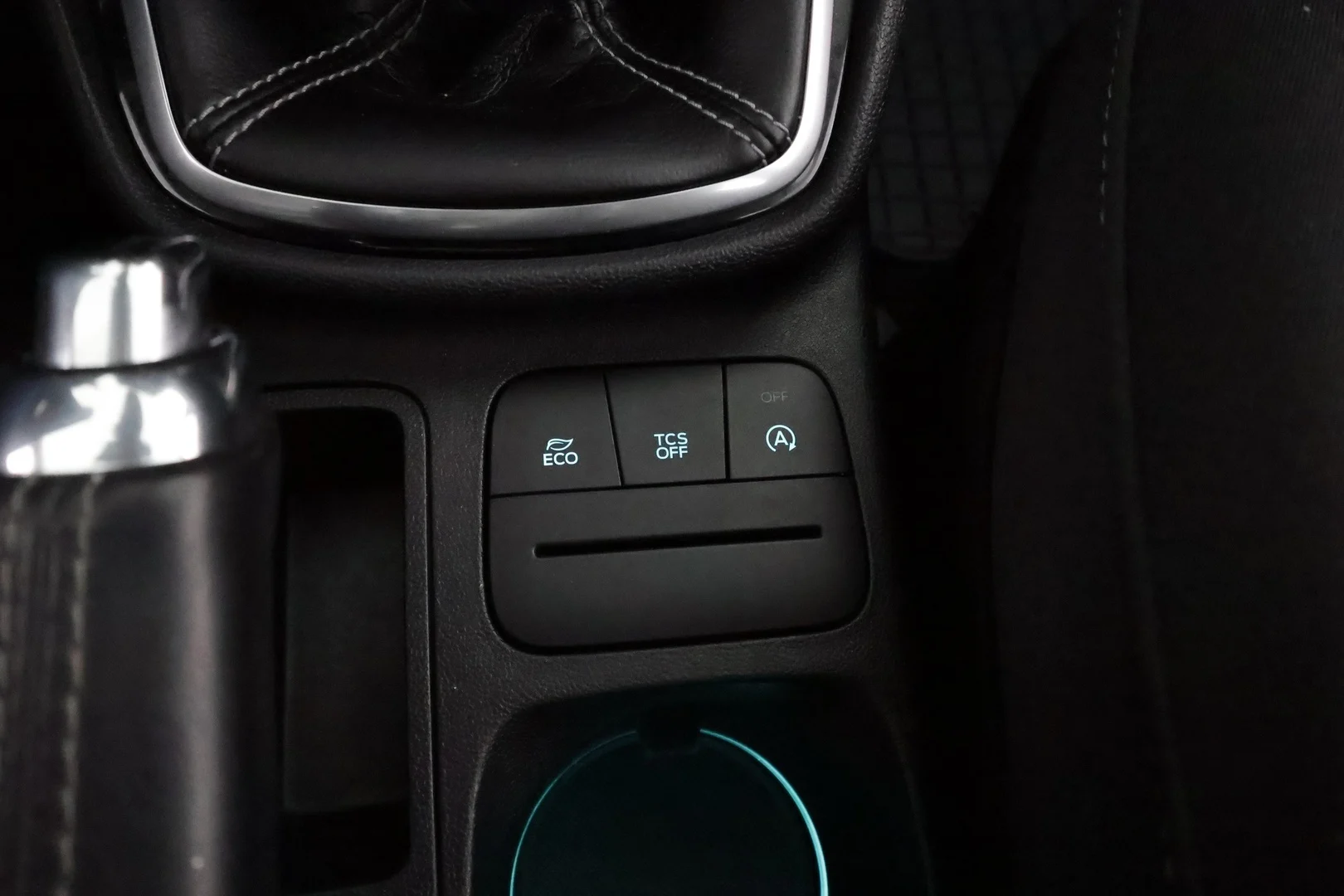Car Image - 6OKWfZLM0VJZps1bC1iran
