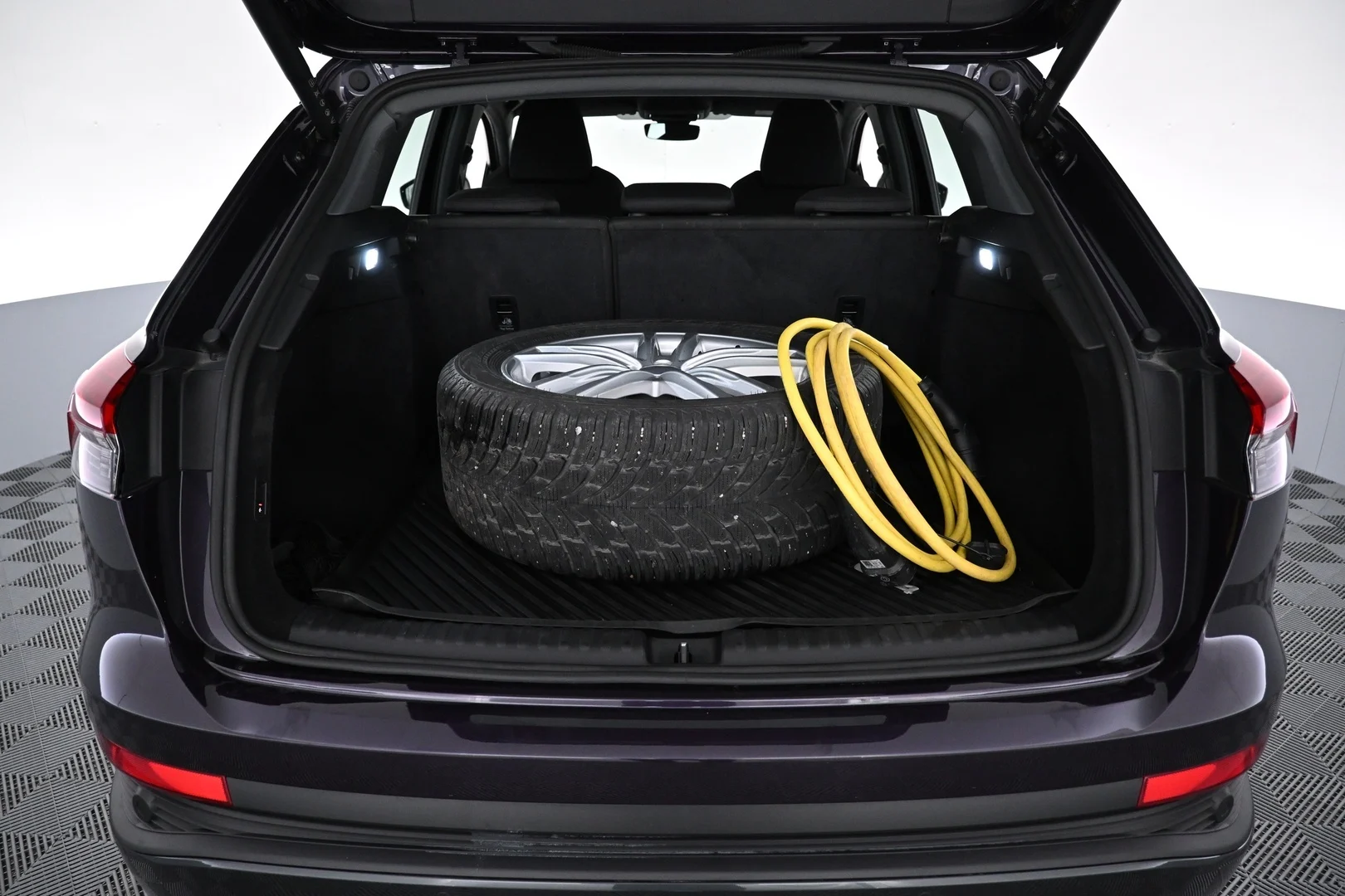 Car Image - 5EyZet1ki2sS4wq8q2BWXQ