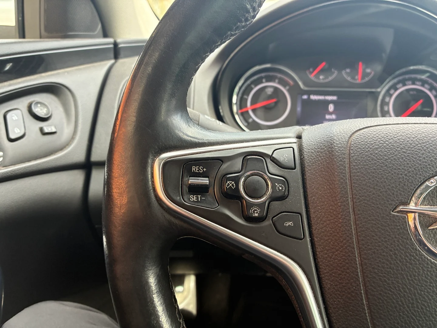Car Image - 6XWqfm9MILL15zY88LWALV
