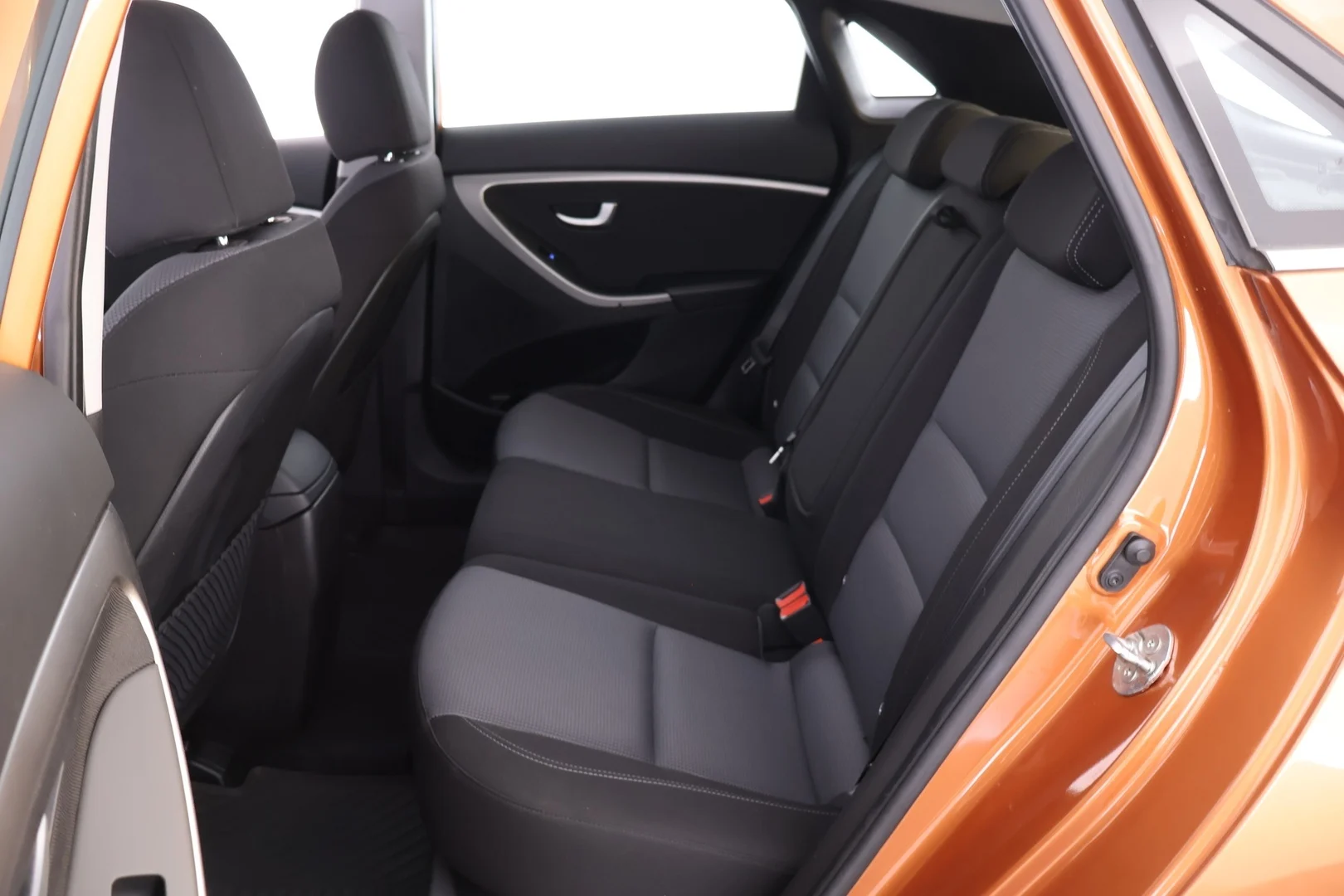 Car Image - 30odsjtnbaUP4QxJWDee3z