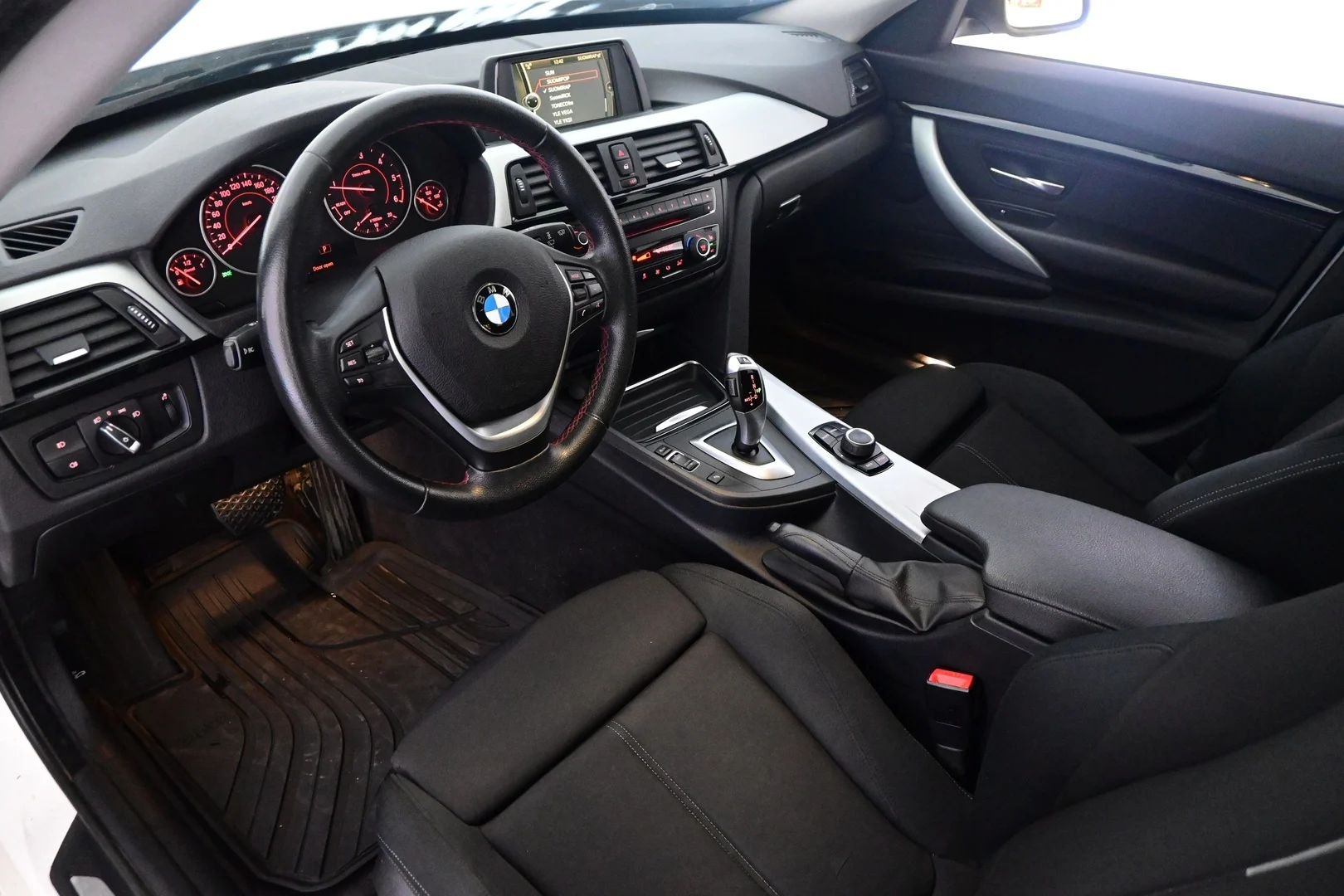 Car Image - 4ZEpXd5rY6EYZRoTkK5SSZ