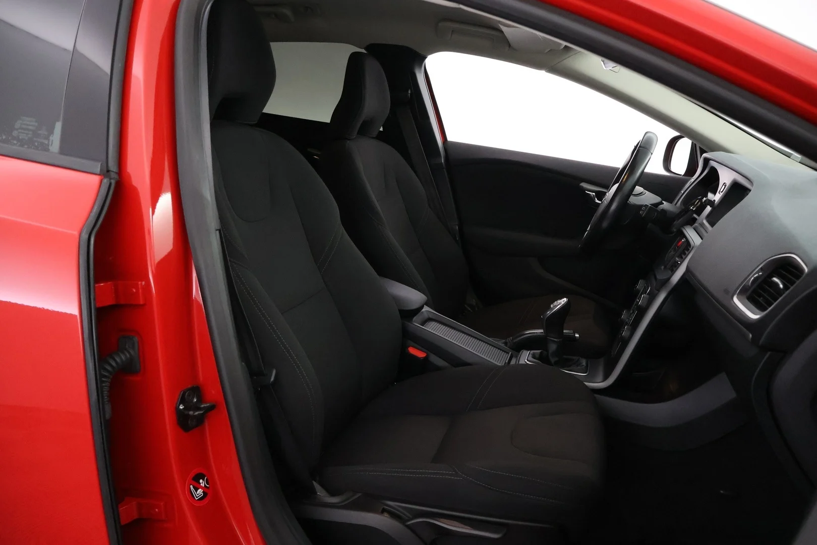 Car Image - 5RMRuY0oq7fQWw7xech4A1