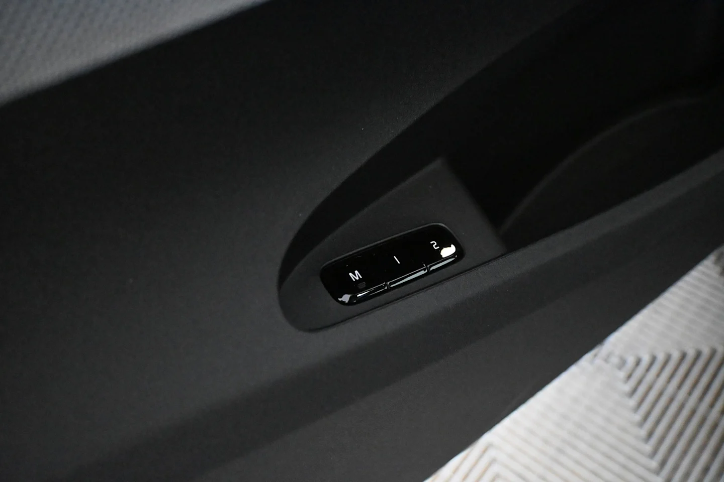 Car Image - 4A3KKwSBMzE7ll3CE6L77r