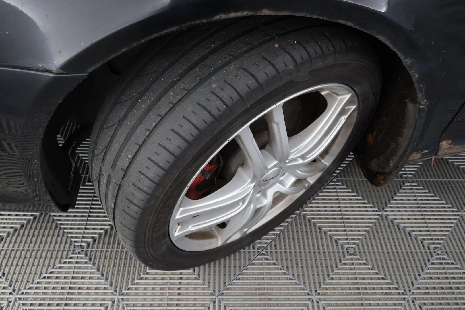 Car Image - 2NbI2NYfHAe1HN5tp48cvP