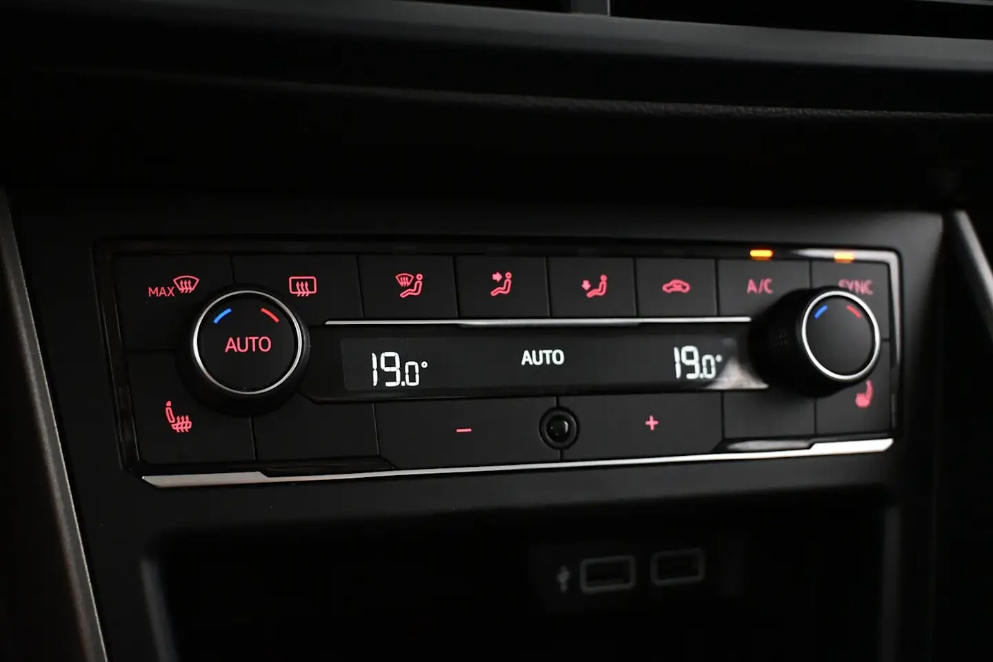Car Image - 5LG4nS386cEfgvbYPtTG3j