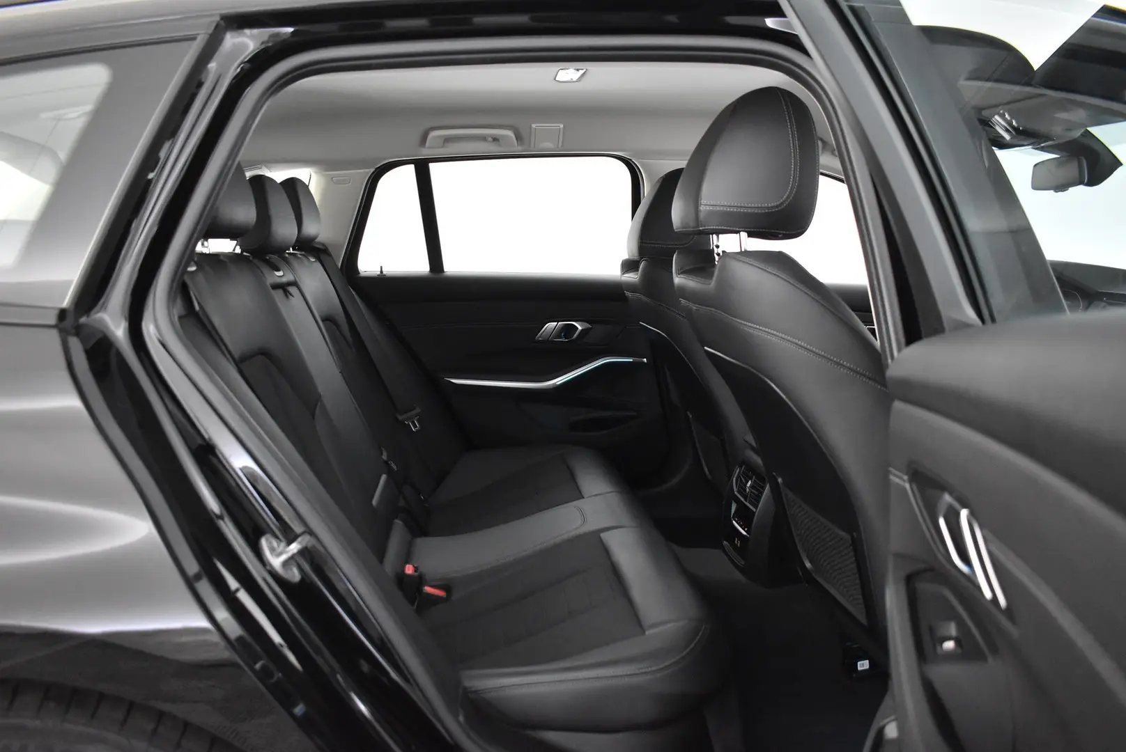 Car Image - 349h9lv4Z05YV4ceXEuprF