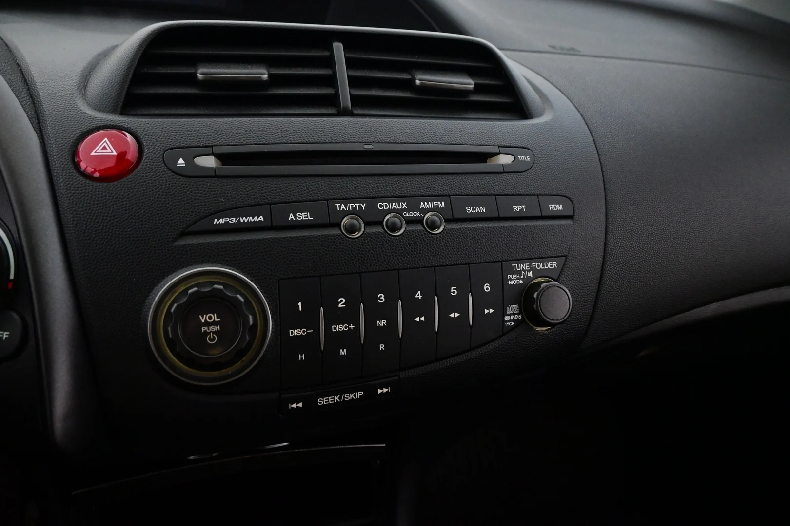 Car Image - 2hNOp4QOPLtrhjCWzeRIN2