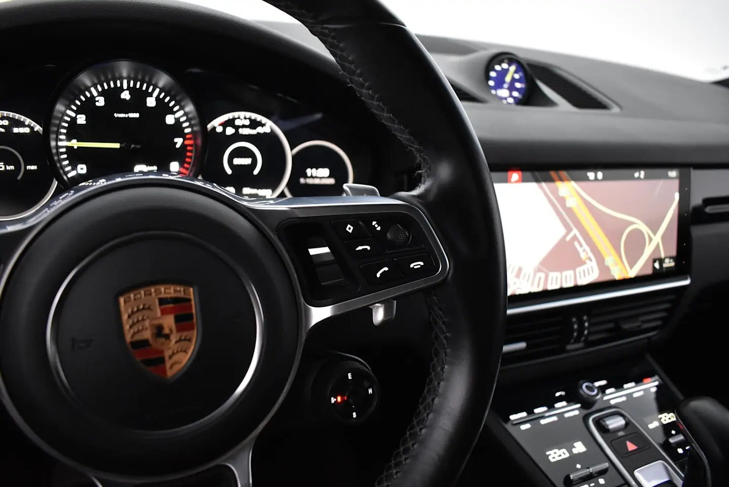 Car Image - OFViQaBzb7KNjGehXVQHg
