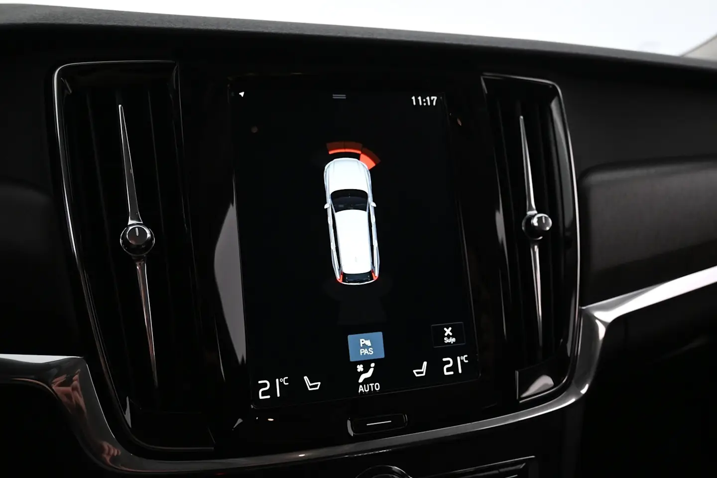 Car Image - XA5lzimtBwIVHtWOGxpCo
